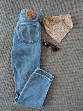 Levi's 501 Button Fly Distressed Jeans W26 L30
